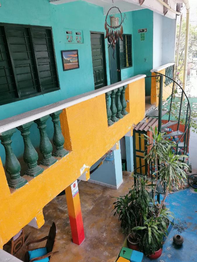 Hostel Villa Mary Taganga Exteriör bild