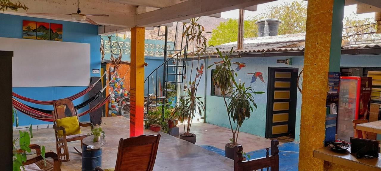 Hostel Villa Mary Taganga Exteriör bild